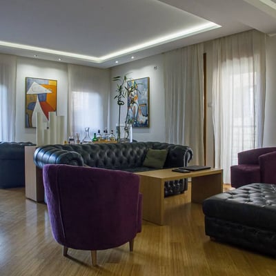 Rental of a spacious 3-room apartment, 126 m², central Belgrade, Serbia